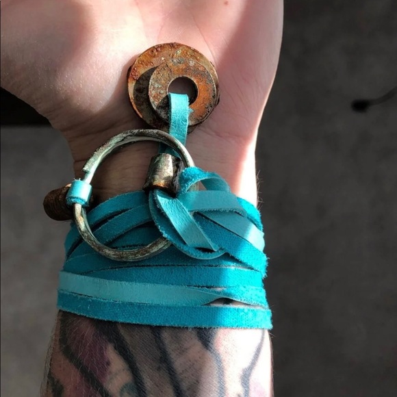 Handmade Leather wrap bracelet - Picture 6 of 6